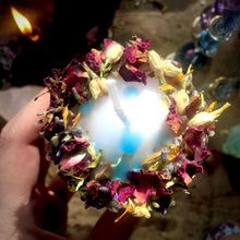 Load image into Gallery viewer, Stone of Wisdom Mini Spell Candle with Blue Calcite, Peacock Ore, & Clear Quartz