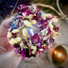 Load image into Gallery viewer, Scorpio Mini Spell Candle with Obsidian & Clear Quartz