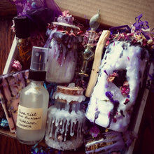Load image into Gallery viewer, Scorpio Mini Spell Candle with Obsidian & Clear Quartz