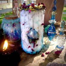 Load image into Gallery viewer, Stone of Wisdom Mini Spell Candle with Blue Calcite, Peacock Ore, & Clear Quartz